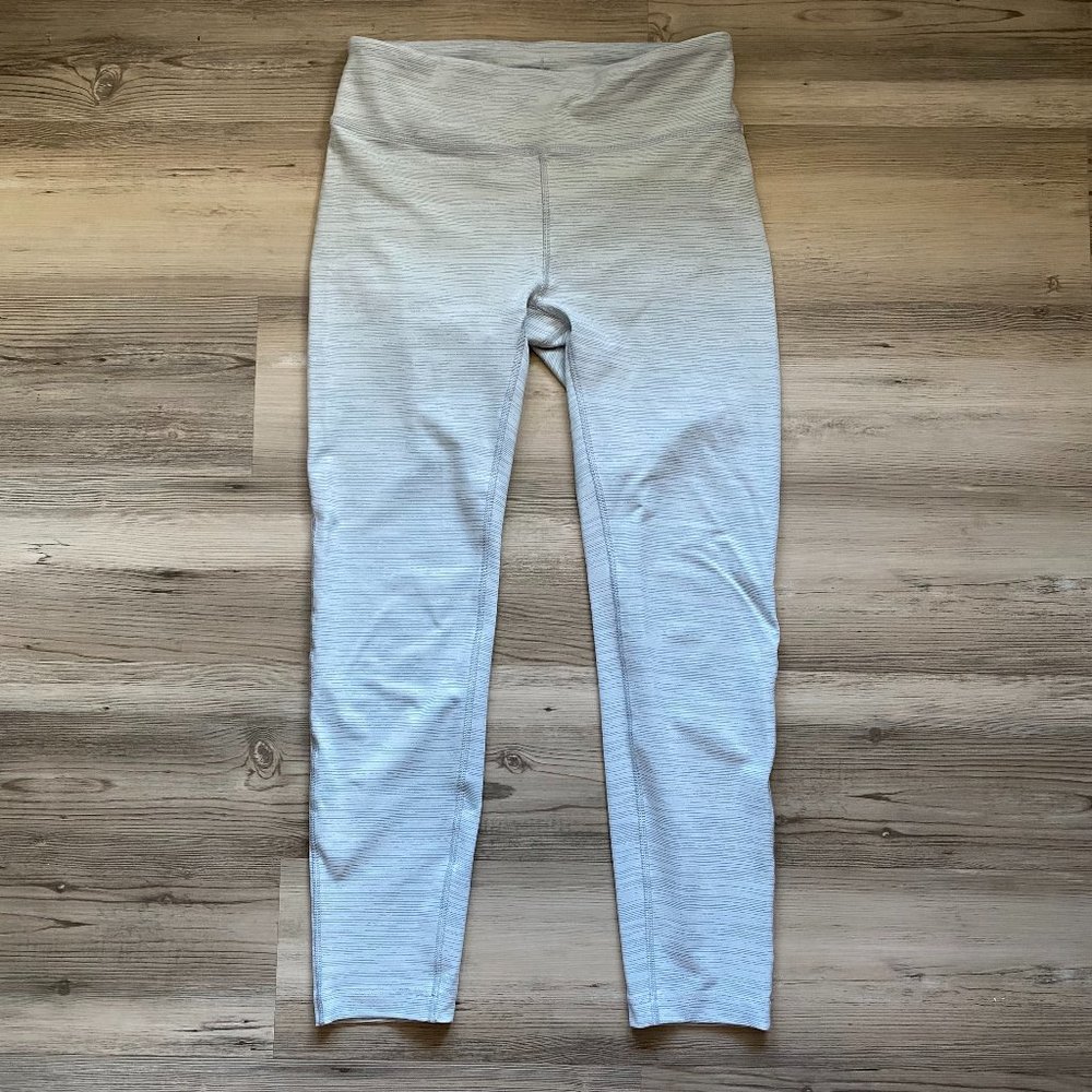 Outdoor Voices 3/4 Warmup Legging